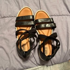Born platform sandals